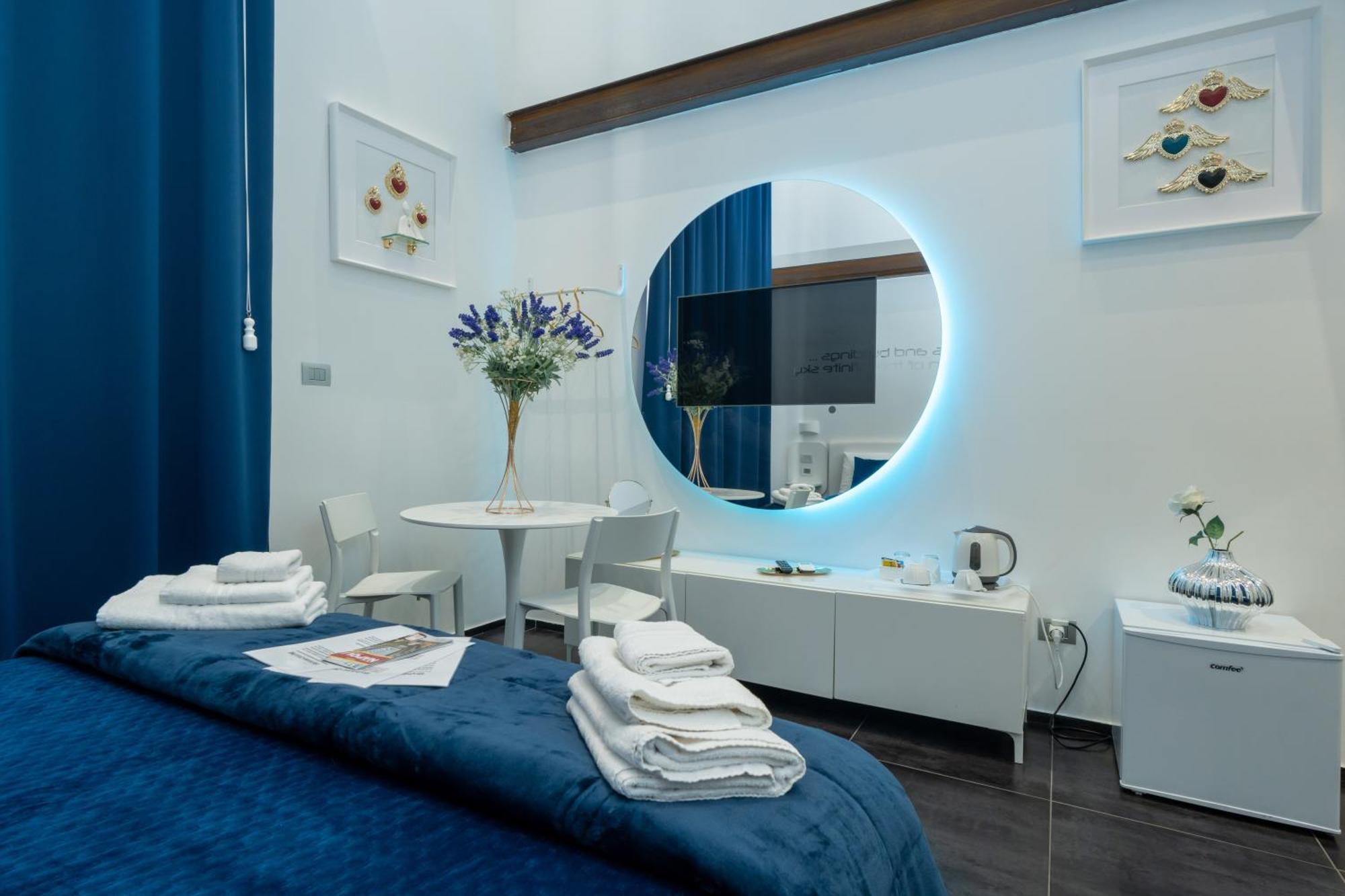 Skyhouse Chiaia Bed & Breakfast Napoli